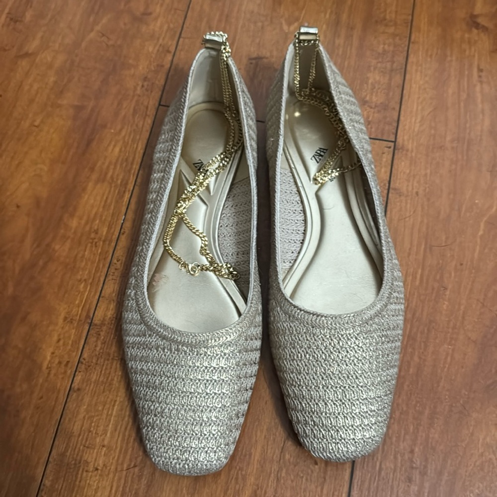 Zara ballet flats with chains